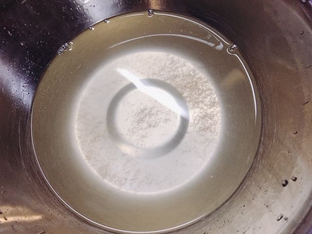 大豆ミートを洗った水